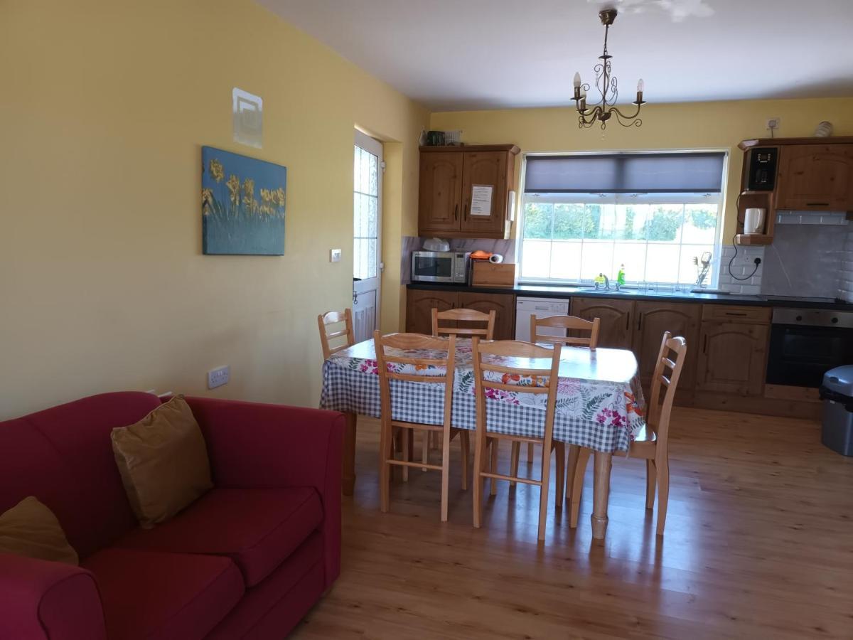 Rathgillen Mews Villa Nobber Exteriör bild